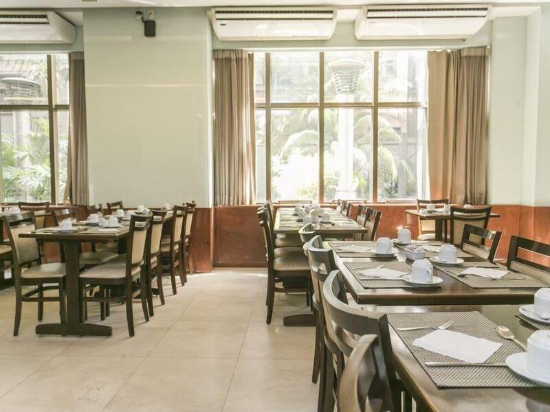 فندق أتلانتيكو تاور ريو دي جانيرو المظهر الخارجي الصورة Interior of a restaurant in Hanoi