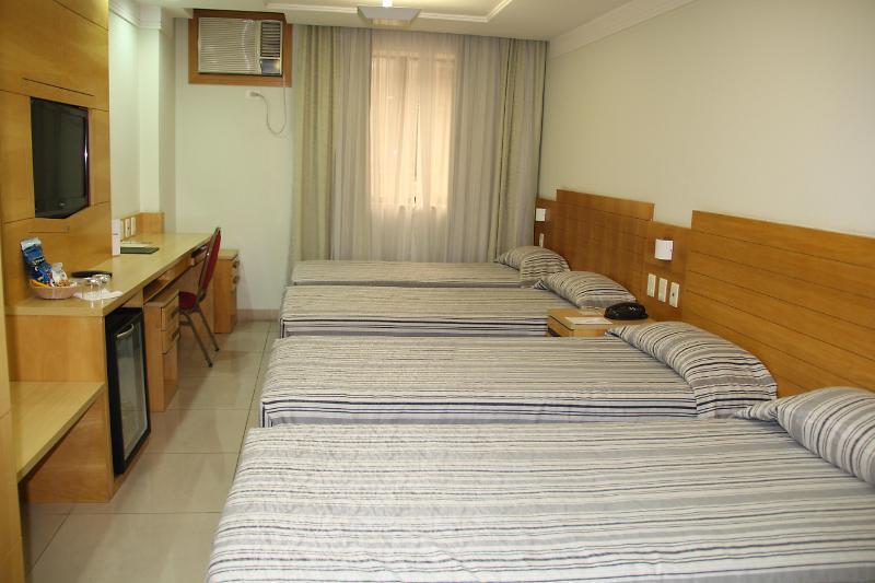 فندق أتلانتيكو تاور ريو دي جانيرو المظهر الخارجي الصورة A room at a hotel in Fortaleza, Brazil.